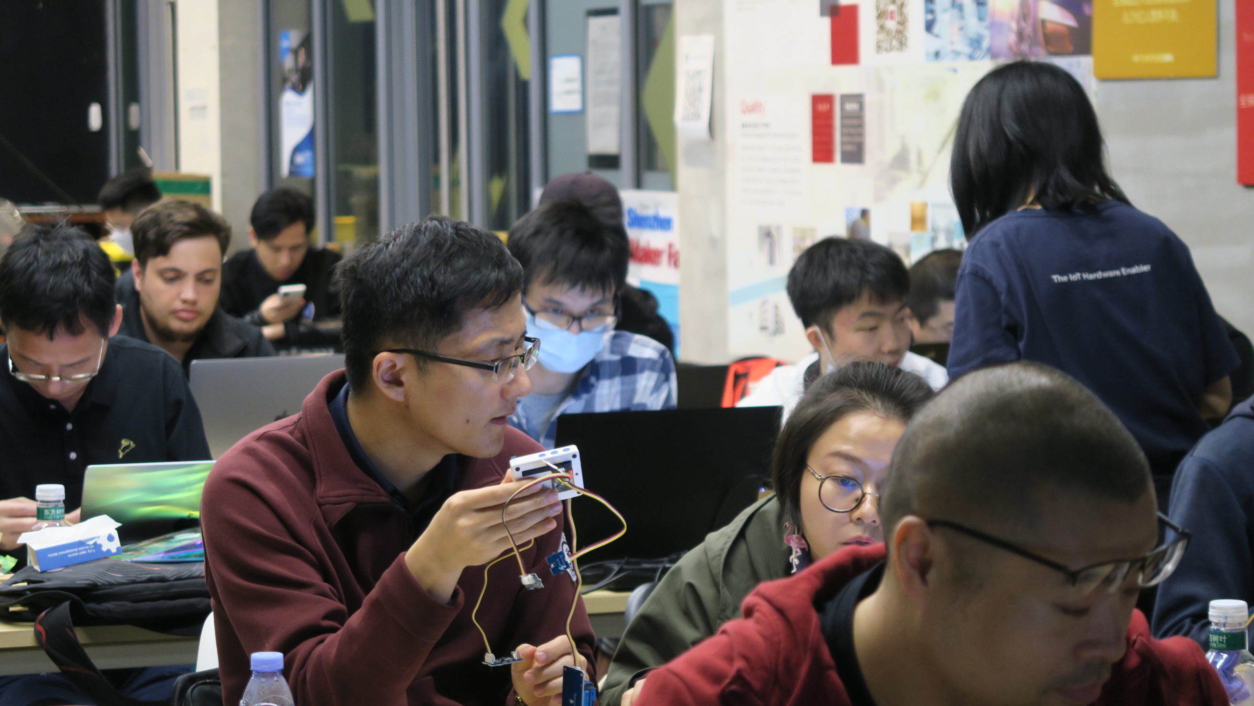 Özet: Shenzhen’deki Azure IoT Çözüm Uygulama ve Uygulama Semineri