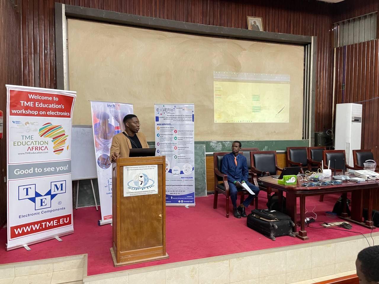 Kamerun’da (Douala ve Yaoundé) İlk Seeed Studio Ranger IoT LoRaWAN Atölyesini Kutlamak