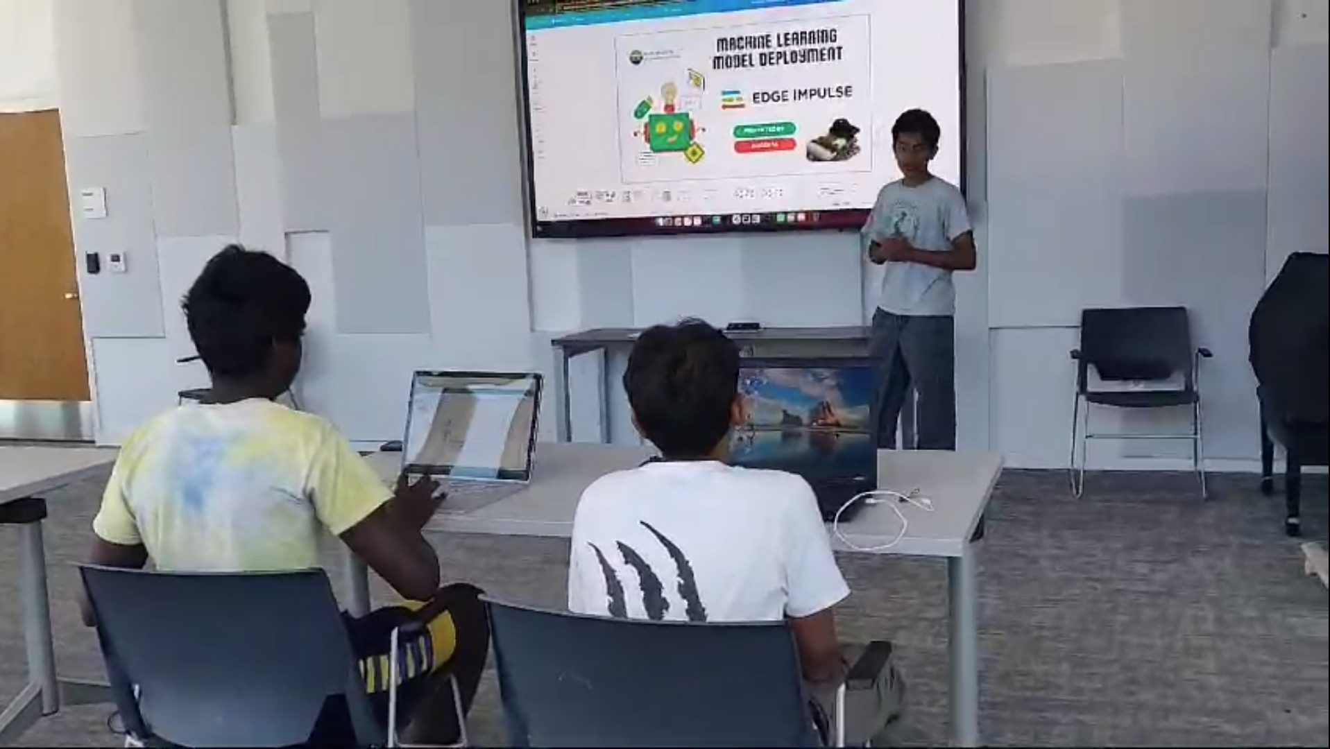 Akash Muthukumar: XIAO ESP32S3 ile Geleceği Şekillendiren 9. Sınıf Öğrencisi