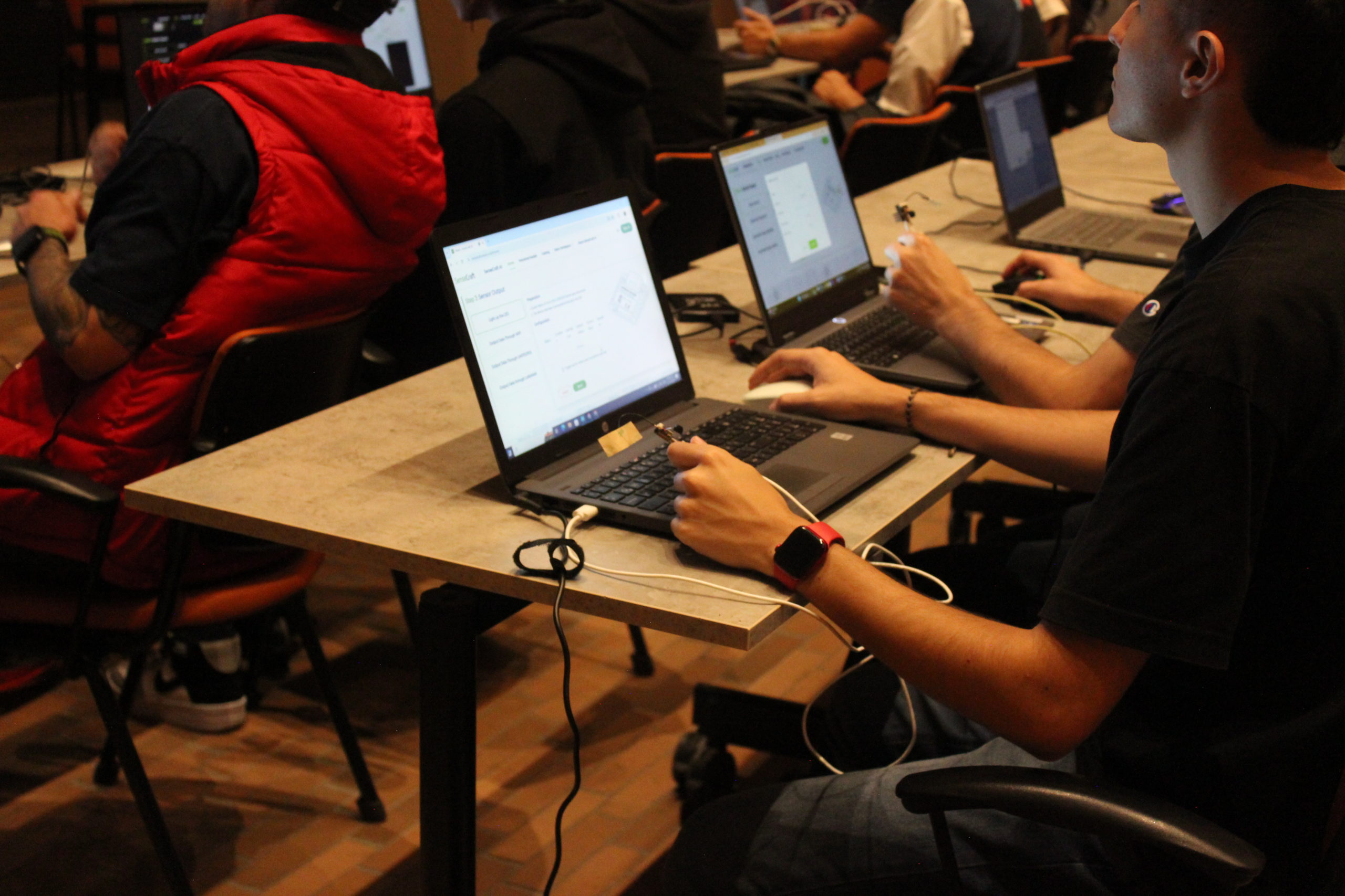 Arduino Günleri Kolombiya 2025: Açık Donanım ve Yapay Zeka ile Sosyal Etkiyi Güçlendirmek