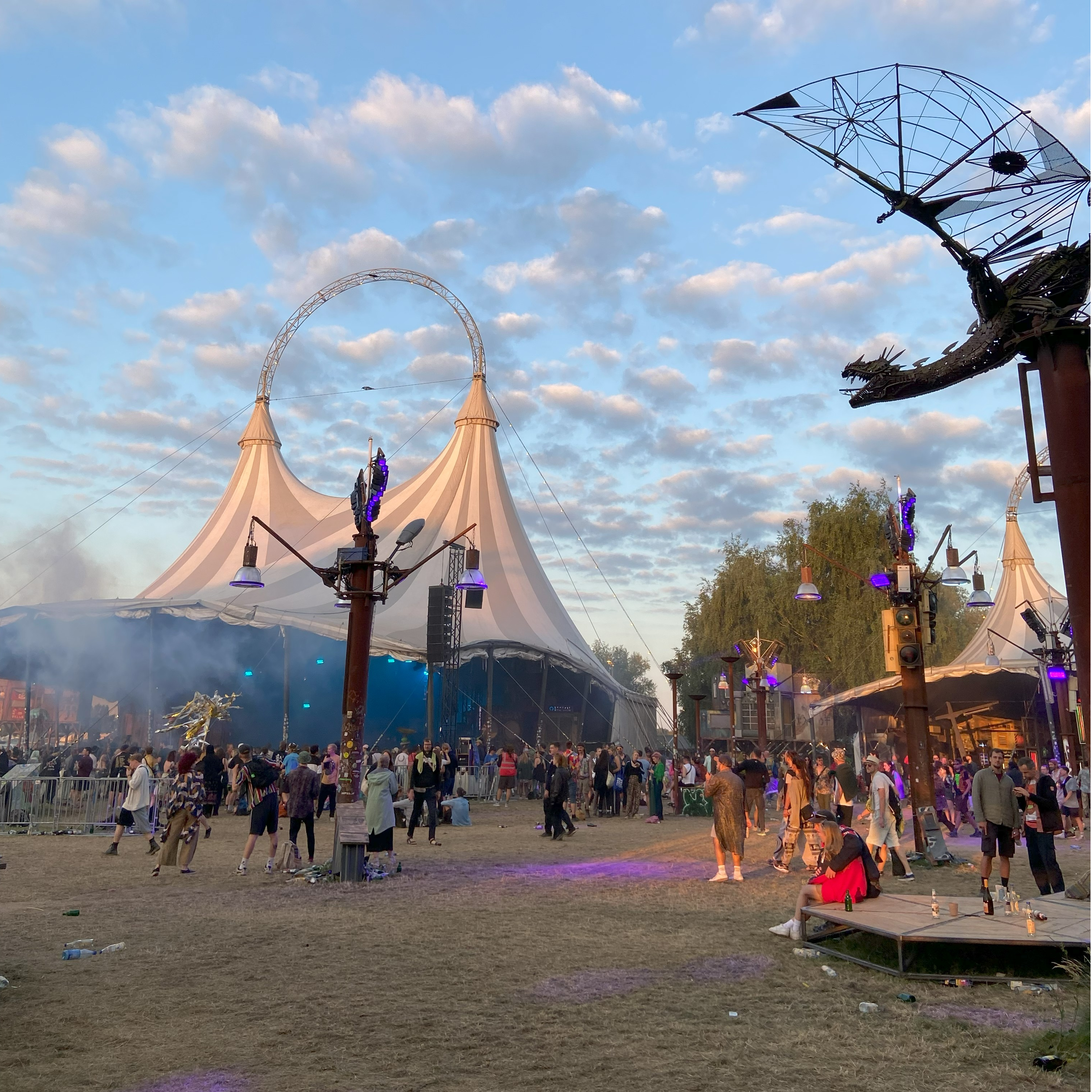 Fusion Festivali’nde Siberpunk İletişim Protokolleri: bir rapor