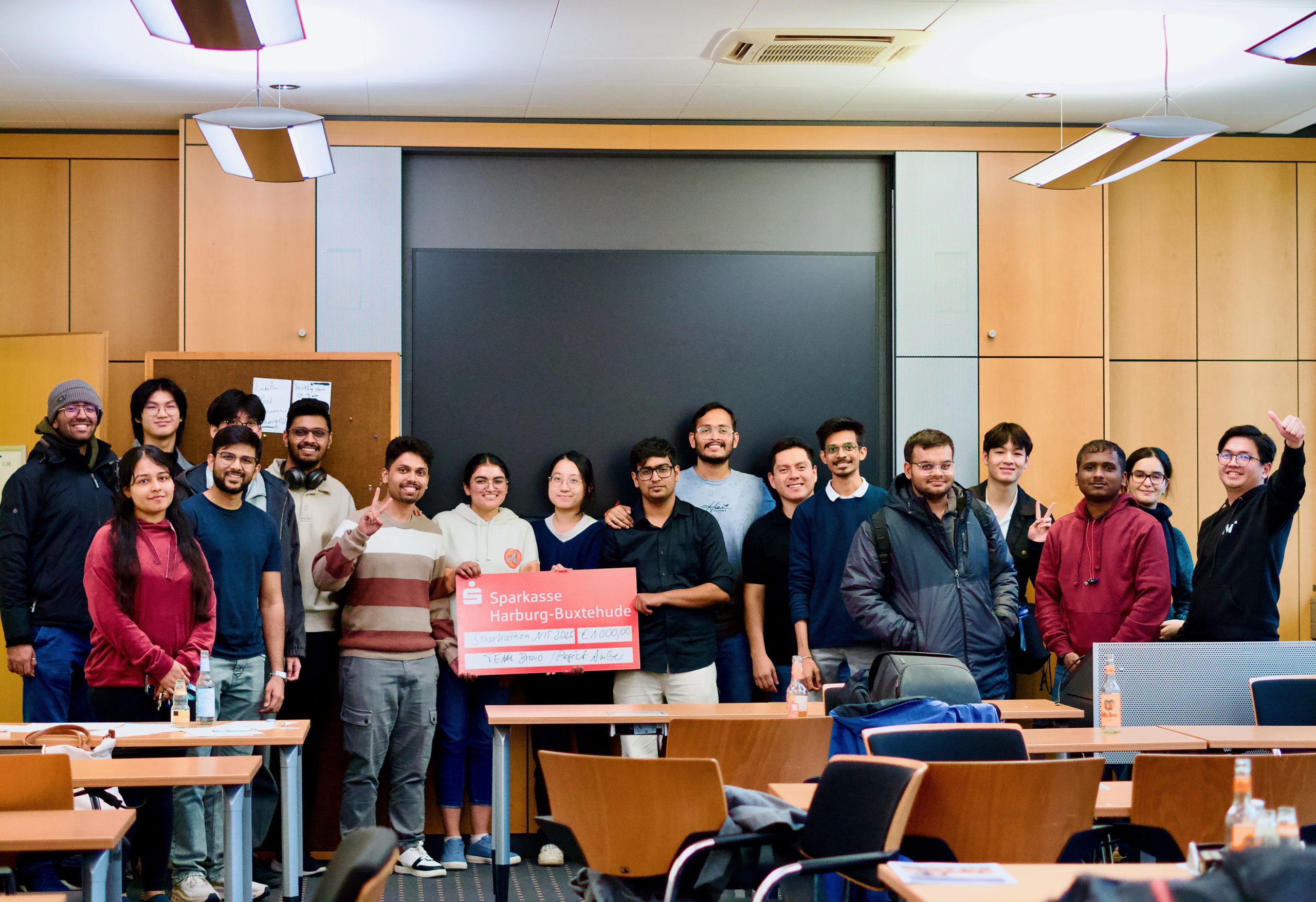SeeedStudio NIT Sparkathon 2025’te: Teknolojinin Duyguları Konuşturduğu Yer
