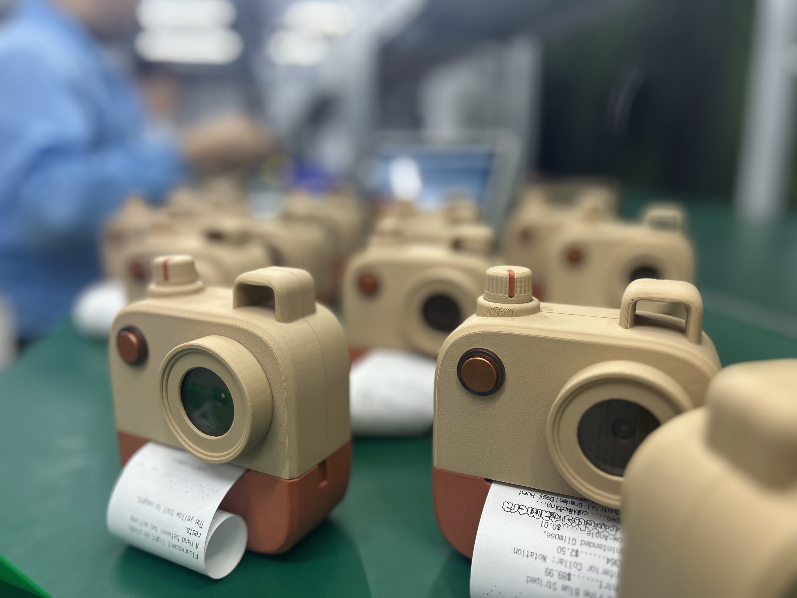 DIY’den Ölçeğe: Fusion’un Poetry Camera’nın Sadece İki Haftada 75 Birim Teslim Etmesine Nasıl Yardımcı Olduğu