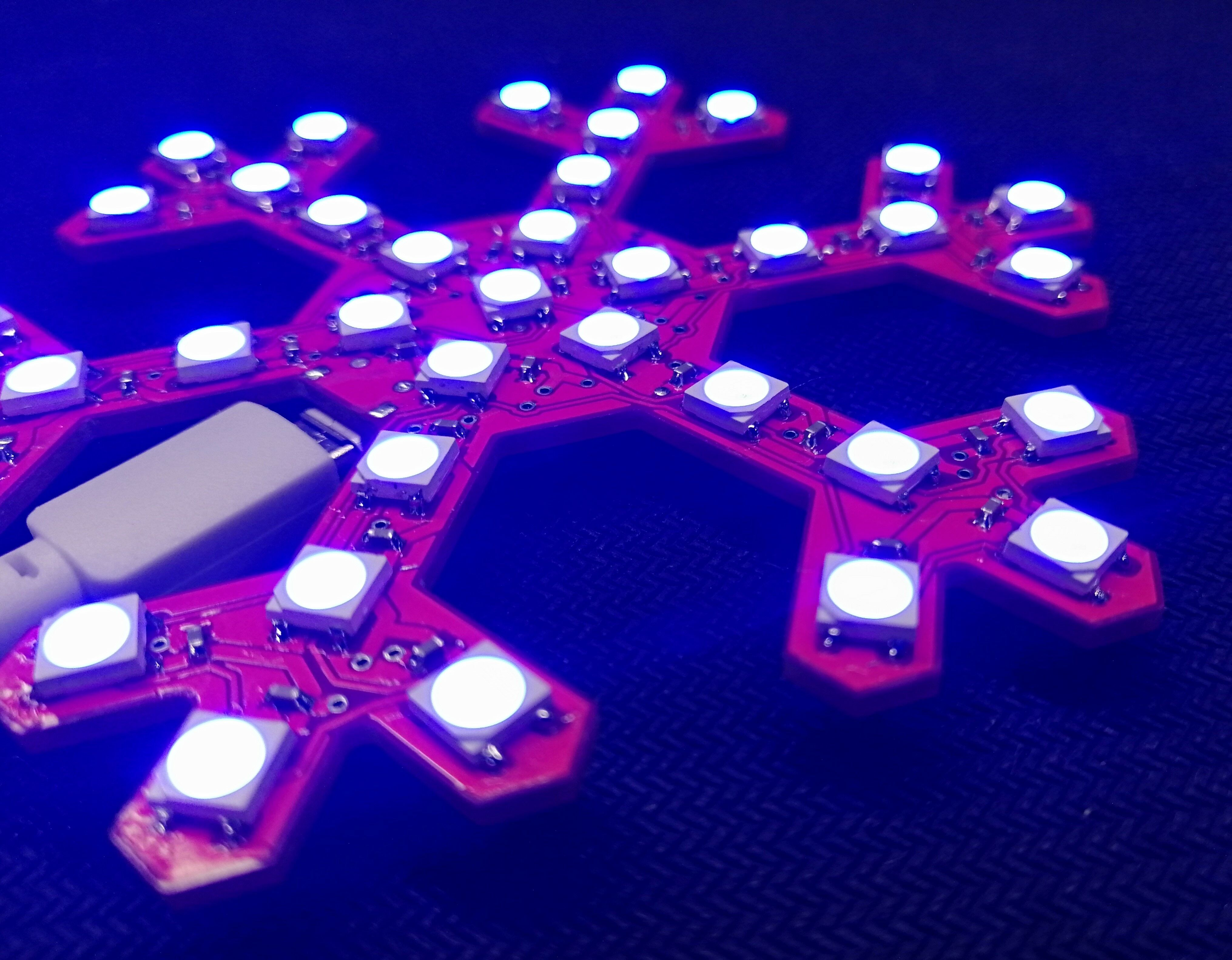 Programmable LED Snowflake Board for Christmas - Image 4