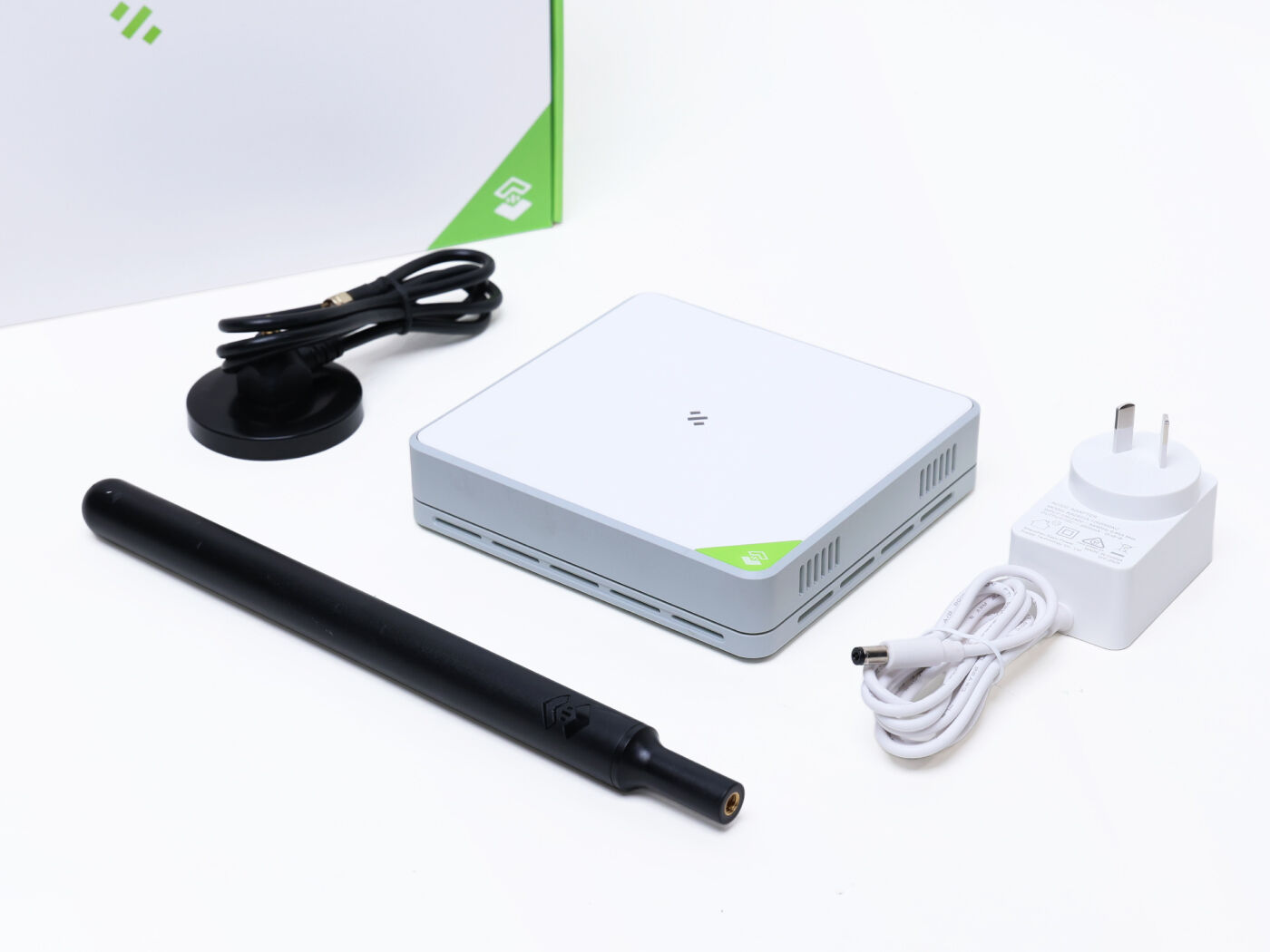 SenseCAP Multi-Platform LoRaWAN Indoor Gateway(SX1302) - AU915 - Image 6