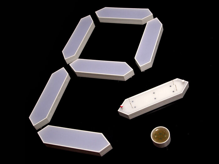 7 Segment Display - 8 Inches - Green - Image 2