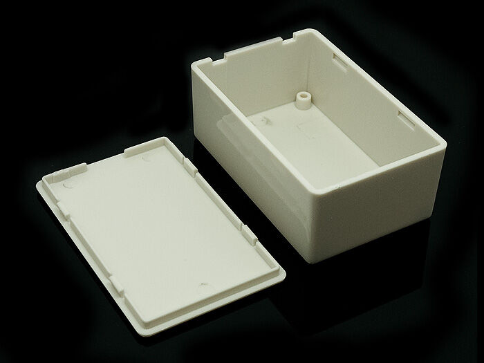 General Plastic Case 28x44x70 mm - Image 2