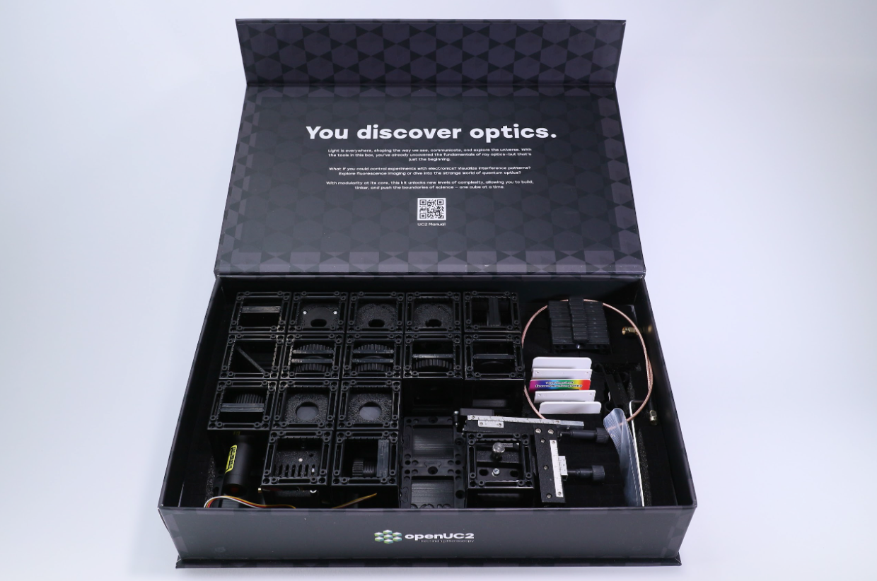 openUC2 qBOX: Her Sınıf için Kuantum Fizik Deneyleri, XIAO ESP32-C3 ile Güçlendirilmiş