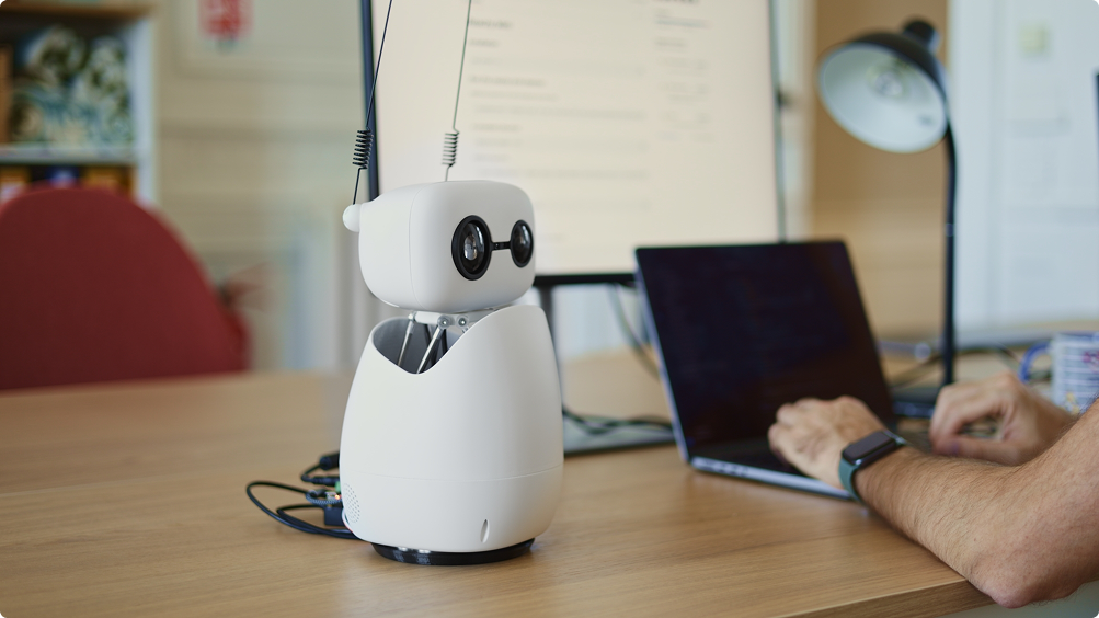 Robotların Kulaklarından Zekaya: Reachy Mini Mikrofon Dizisi ile Dünyayı Nasıl Anlıyor