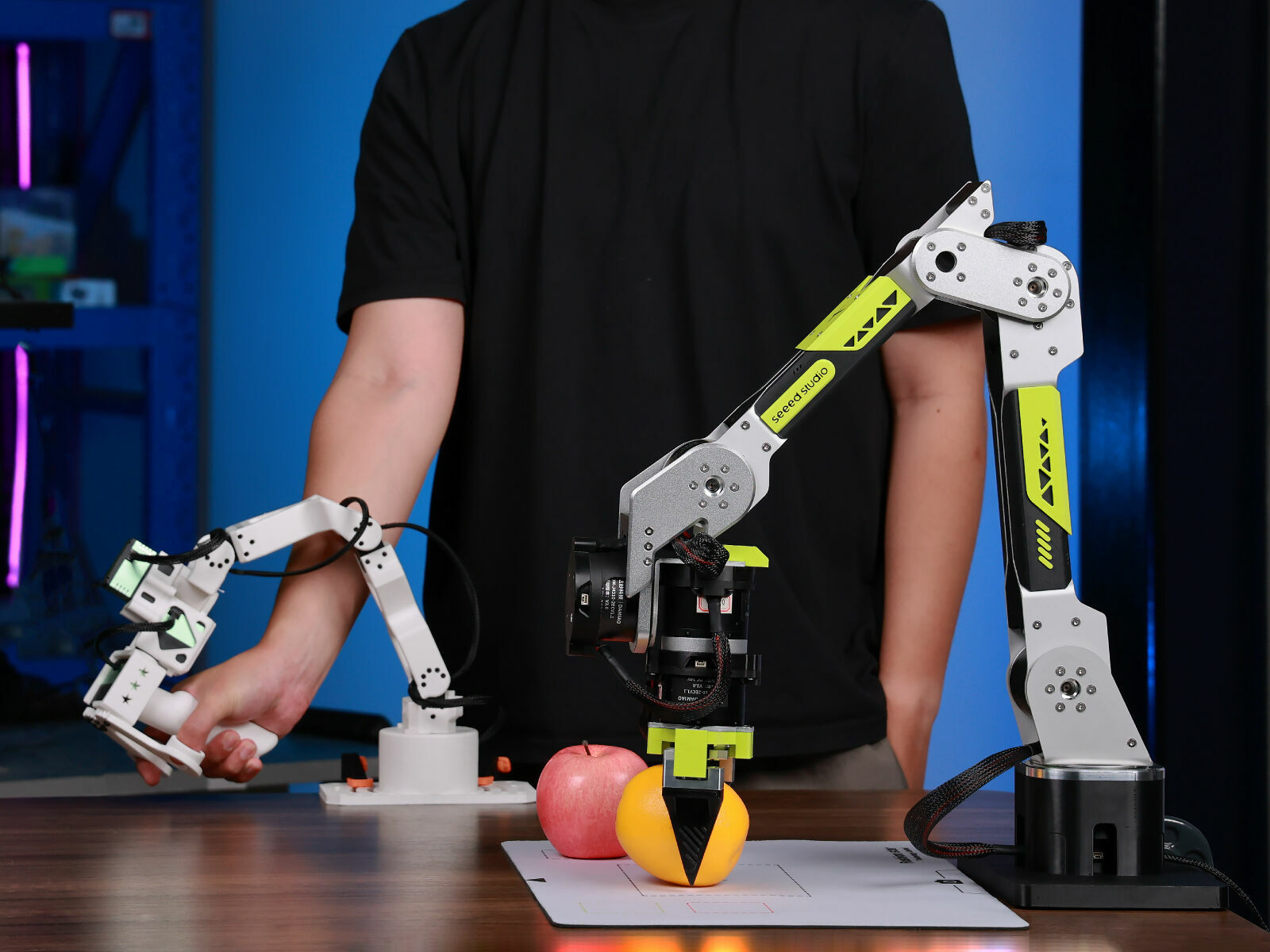reBot Arm B601-DM Unassembled Bundle - Image 3